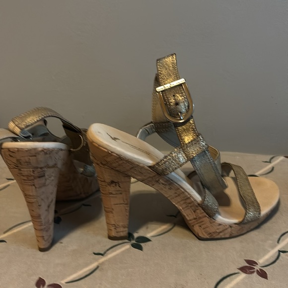 American Eagle Outfitters Sandals - Picture 5 of 9